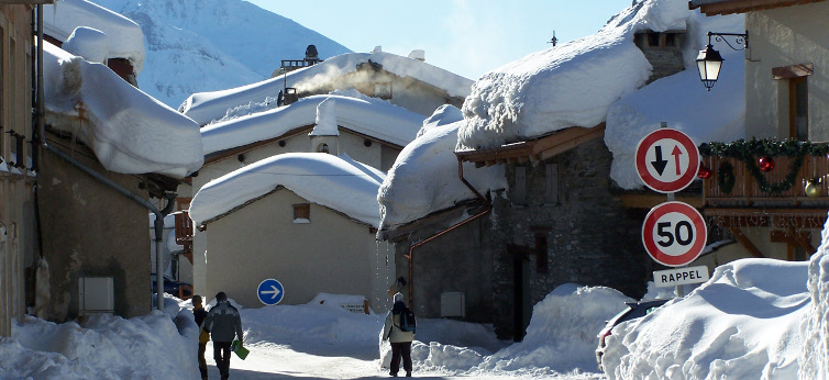 Bessans Pietons Hiver Gite Haute Maurienne Sshow
